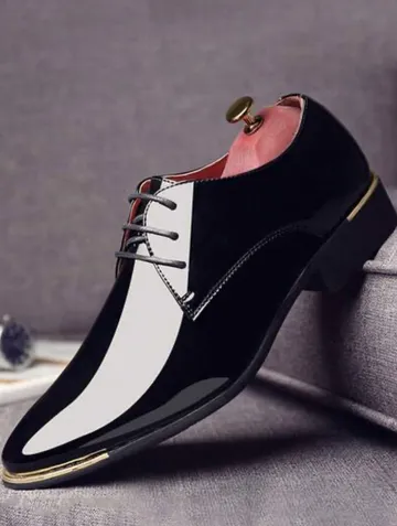 Chaussures de ville bicolores noir et blanc vernies
